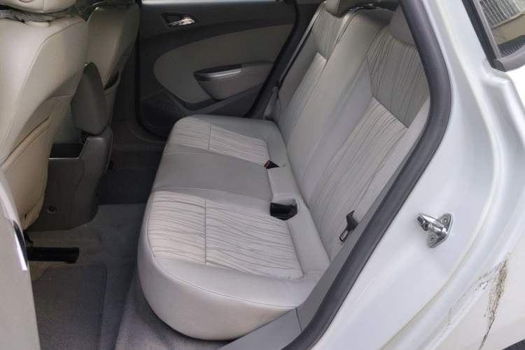 Used Buick GT 2012 XT 1.6L Automatic Fashion Edition Left Rear Seat