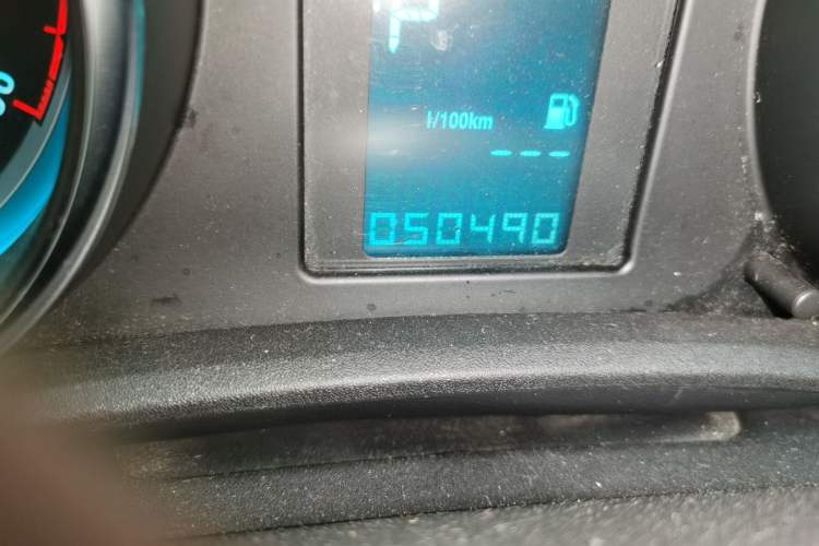 Used Buick GT 2012 XT 1.6L Automatic Fashion Edition Odometer Close Up