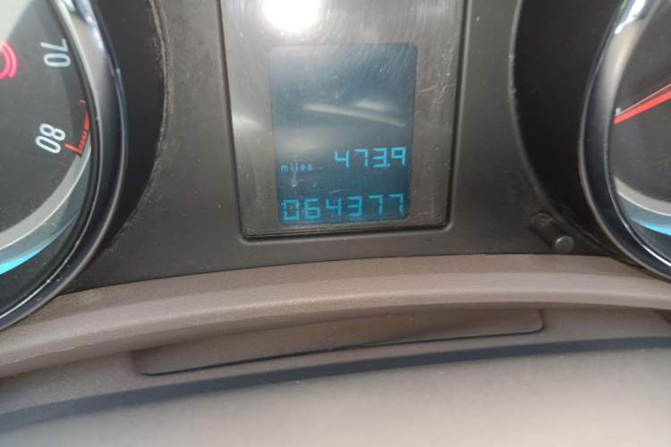 Used Buick GT 2012 GT 1.6L Manual Entry-Level Model Odometer Close Up