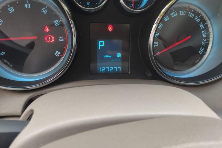Used Buick GT 2012 GT 1.6L Automatic Fashion Edition Odometer Close Up