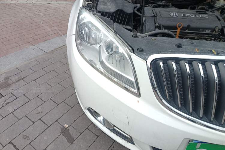 Used Buick GT 2012 GT 1.6L Automatic Fashion Edition Right Front Headlight