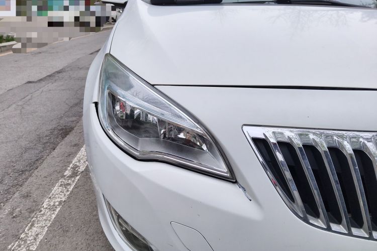 Used Buick GT 2012 XT 1.6L Automatic Fashion Edition Right Front Headlight