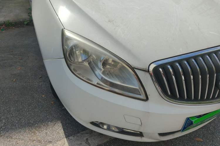 Used Buick GT 2012 GT 1.6L Automatic Fashion Edition Right Front Headlight