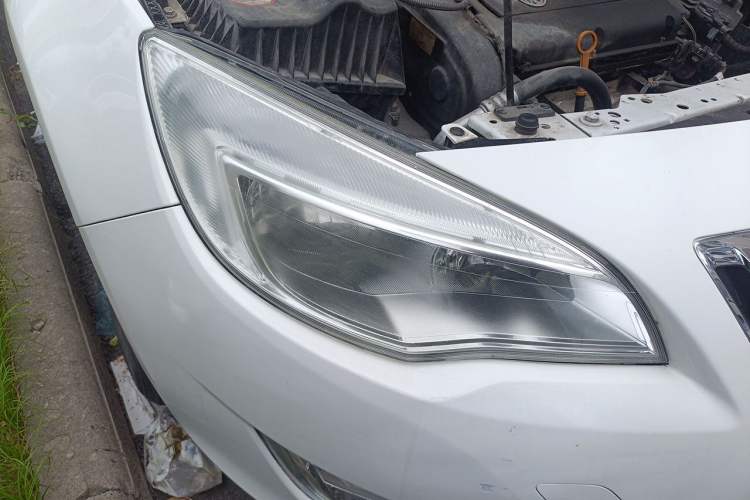 Used Buick GT 2012 XT 1.6L Manual Entry-Level Model Right Front Headlight