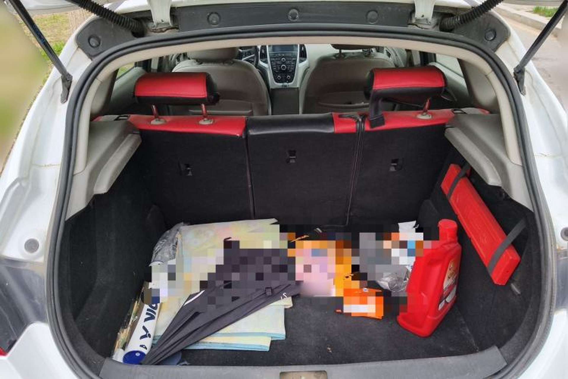 Used Buick GT 2012 XT 1.6L Automatic Fashion Edition Trunk