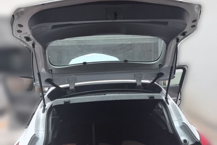 Used Buick GT 2012 XT 1.6L Automatic Fashion Edition Trunk