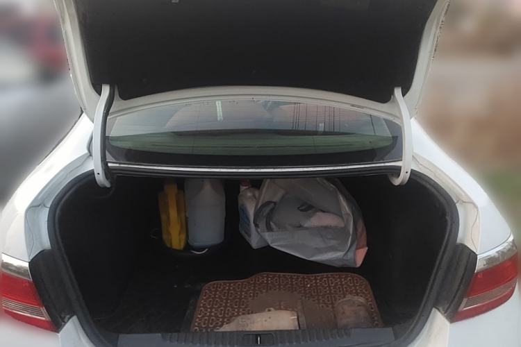 Used Buick GT 2012 GT 1.6L Manual Entry-Level Model Trunk
