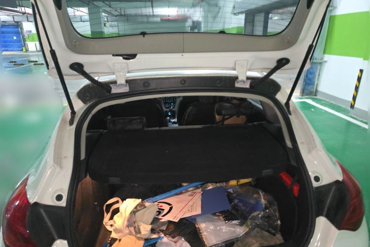 Used Buick GT 2012 XT 1.6L Automatic Fashion Edition Trunk