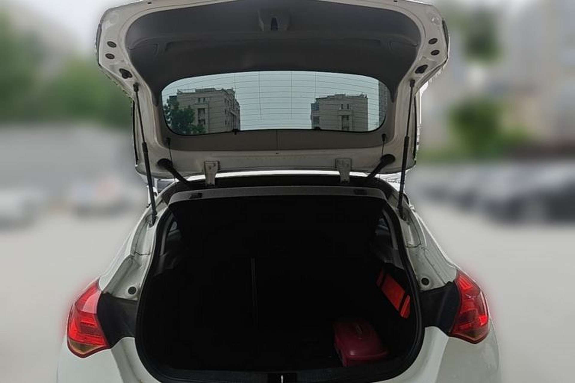 Used Buick GT 2012 XT 1.6L Automatic Fashion Edition Trunk