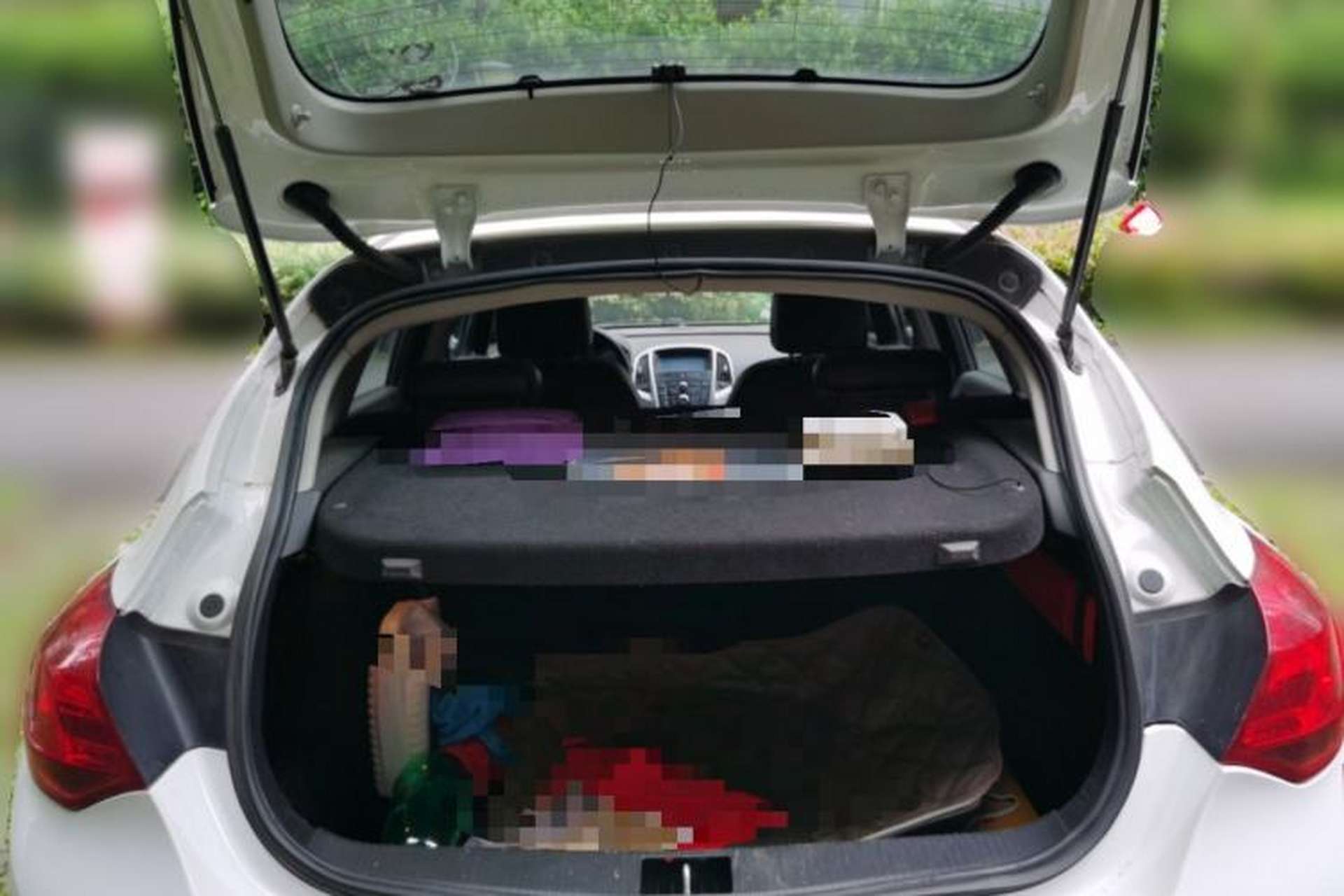 Used Buick GT 2012 XT 1.6L Automatic Fashion Edition Trunk