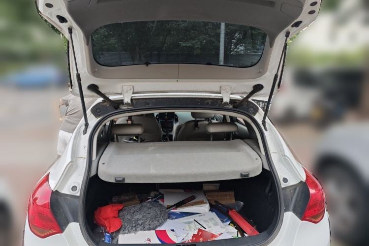 Used Buick GT 2012 XT 1.6L Automatic Fashion Edition Trunk