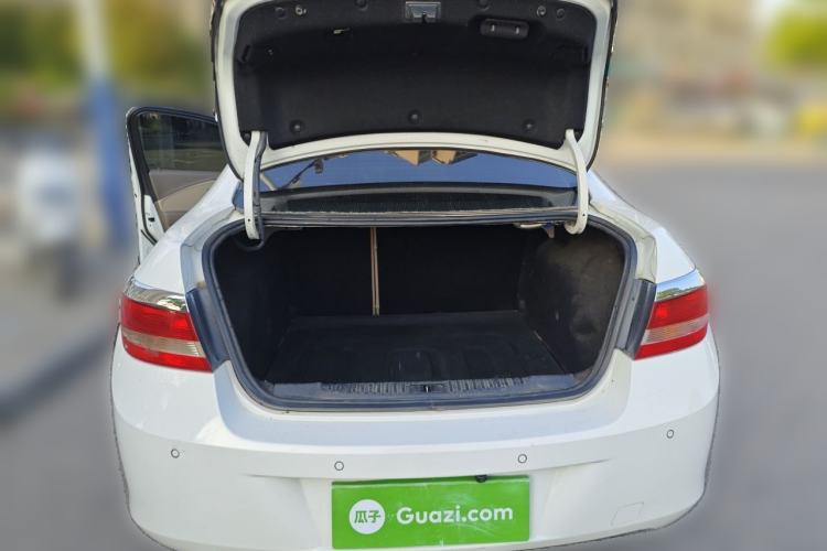 Used Buick GT 2012 GT 1.6L Automatic Fashion Edition Trunk