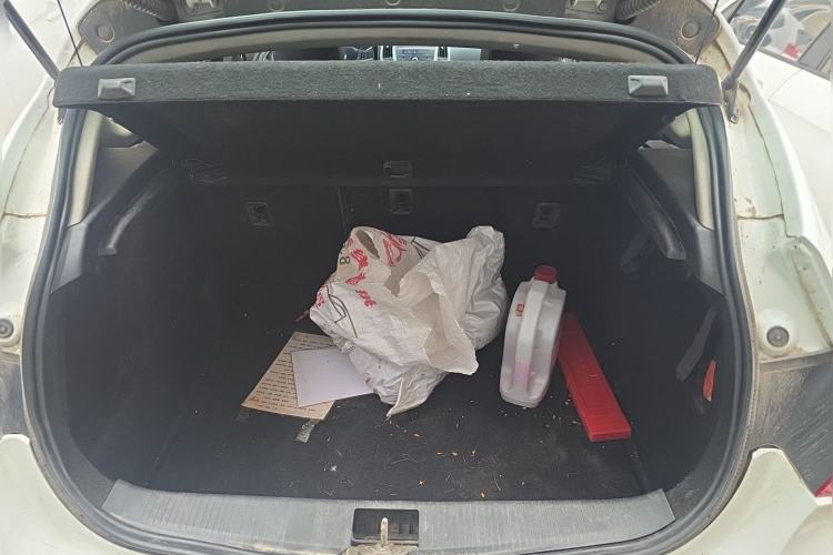 Used Buick GT 2012 XT 1.6L Automatic Fashion Edition Trunk