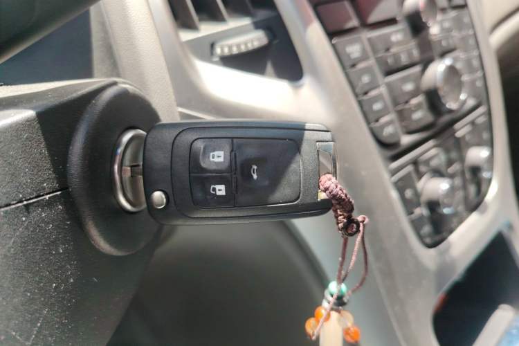 Used Buick GT 2012 XT 1.6L Automatic Fashion Edition Vehicle Key