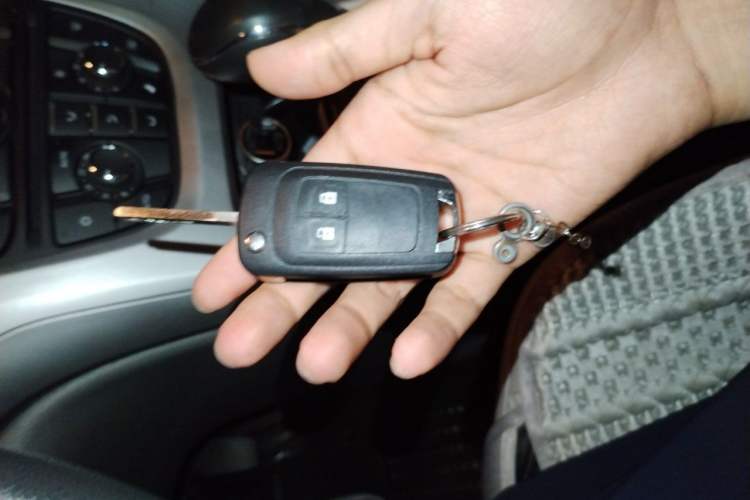Used Buick GT 2012 XT 1.6L Automatic Fashion Edition Vehicle Key