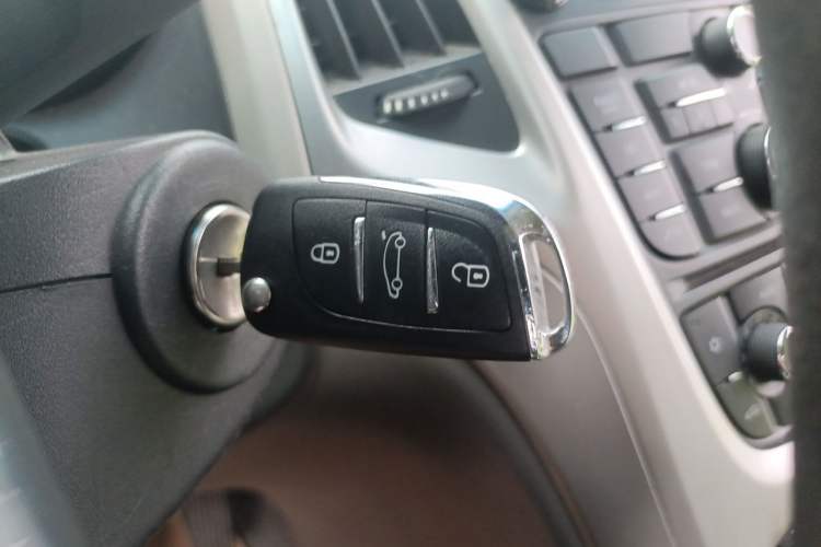 Used Buick GT 2012 XT 1.6L Manual Entry-Level Model Vehicle Key