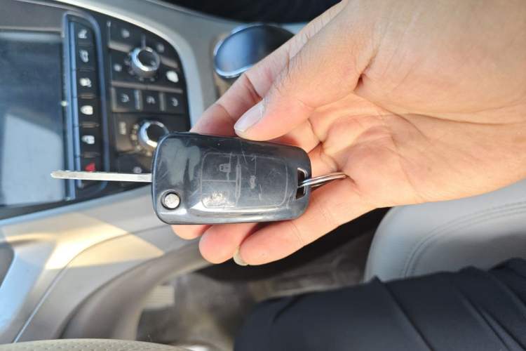 Used Buick GT 2012 GT 1.6L Automatic Fashion Edition Vehicle Key