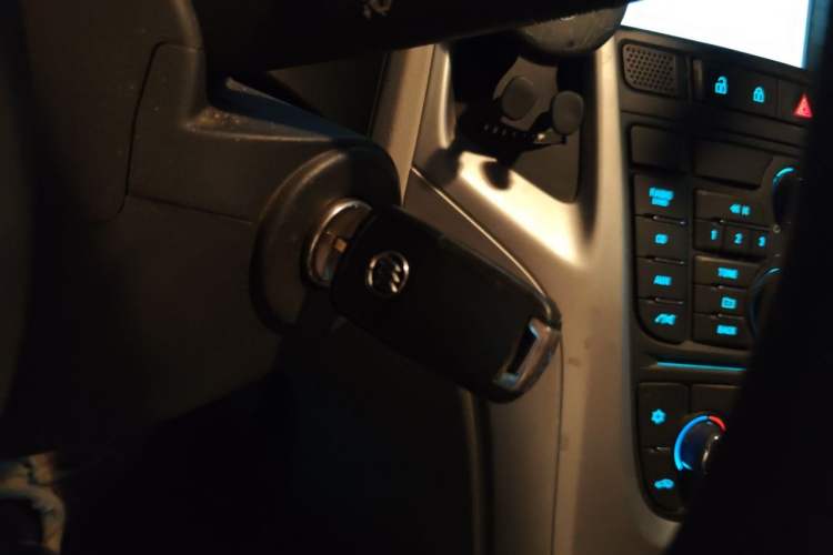 Used Buick GT 2012 XT 1.6L Automatic Comfort Edition Vehicle Key