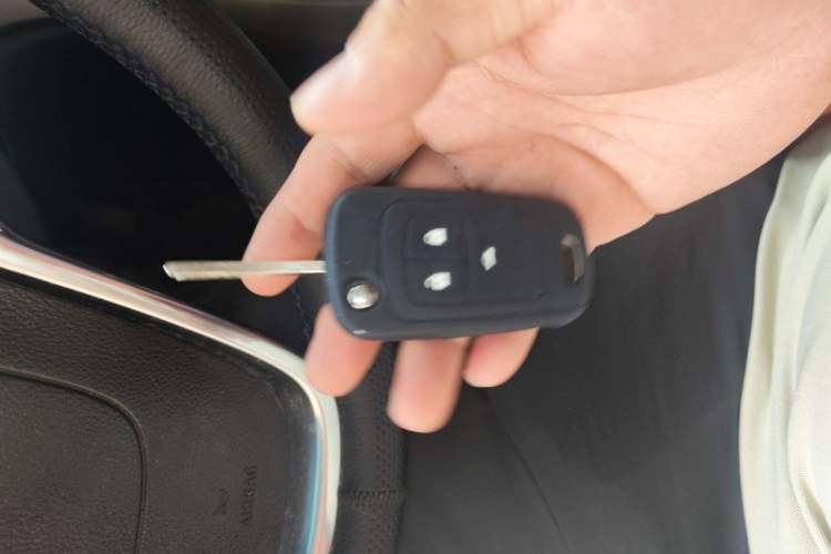 Used Buick GT 2012 XT 1.6L Automatic Fashion Edition Vehicle Key