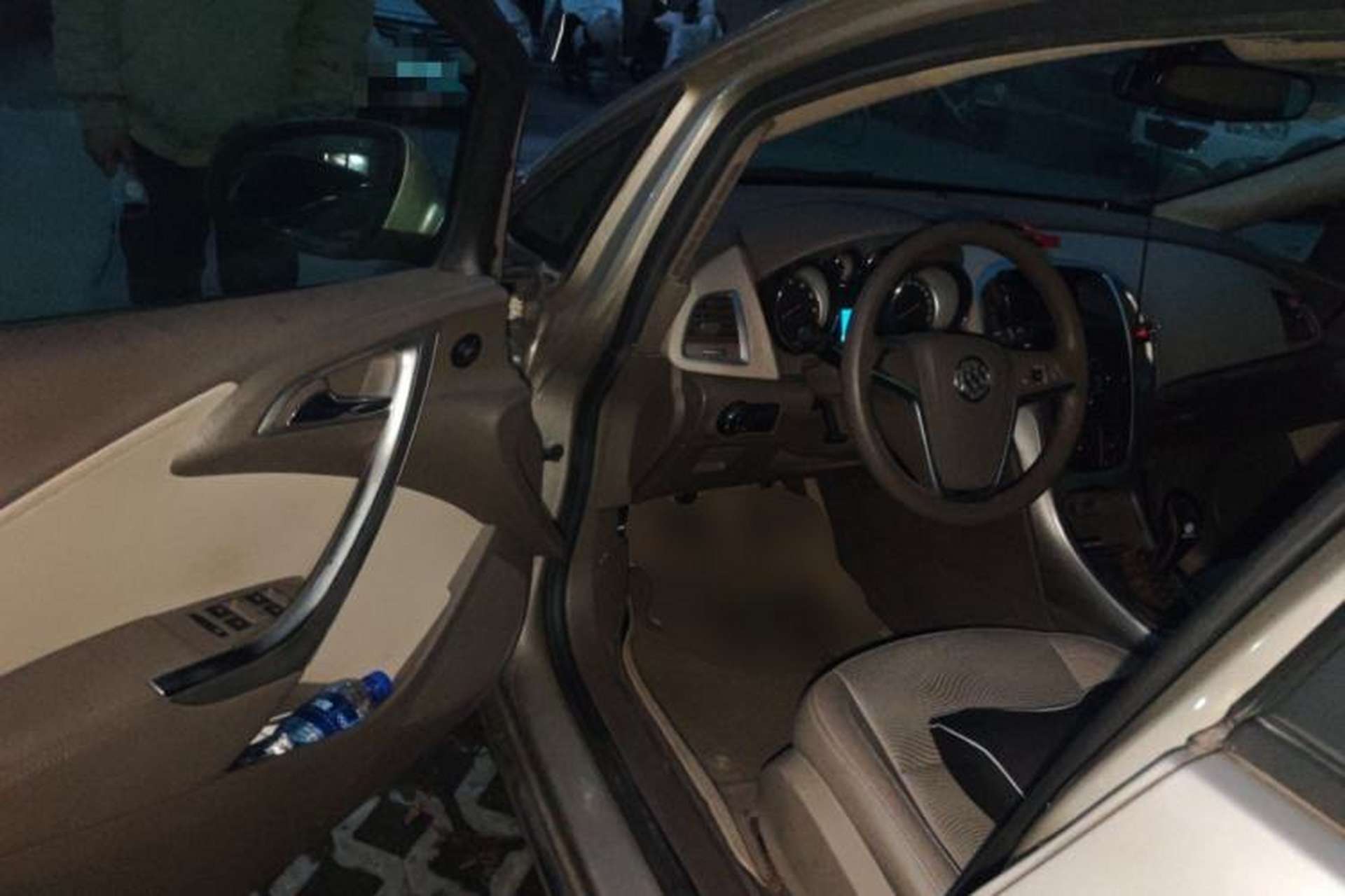 Used Buick GT 2012 GT 1.6L Manual Entry-Level Model Driver Seat