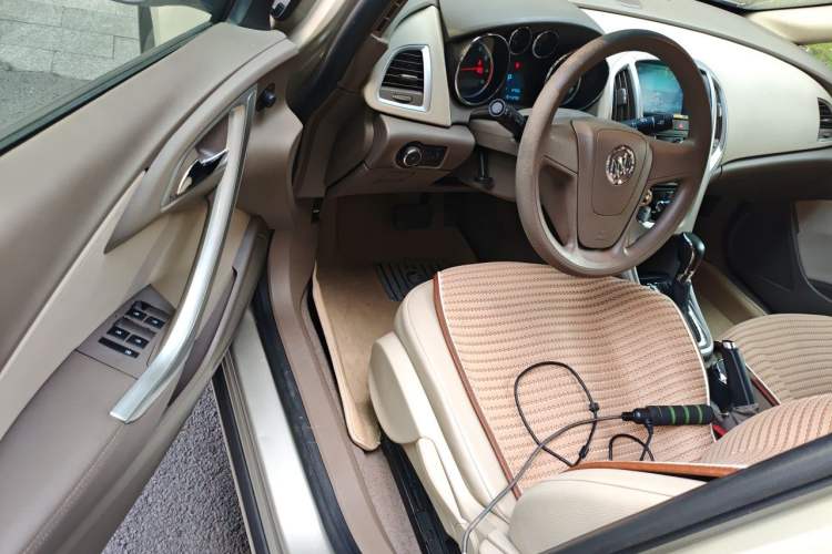 Used Buick GT 2012 GT 1.6L Automatic Comfort Edition Driver Seat