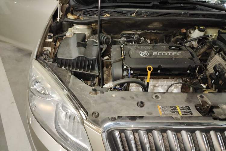 Used Buick GT 2012 GT 1.6L Automatic Fashion Edition Engine Bay Right