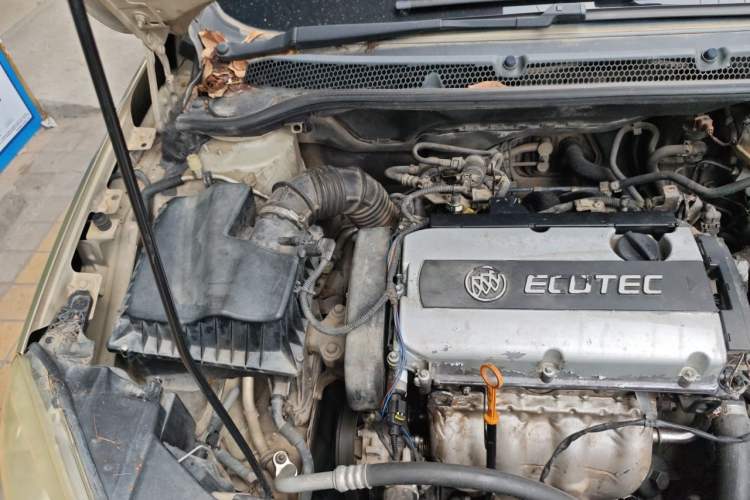 Used Buick GT 2012 GT 1.6L Automatic Fashion Edition Engine Bay Right