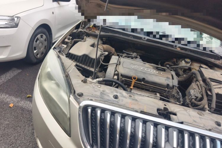 Used Buick GT 2012 GT 1.6L Automatic Fashion Edition Engine Bay Right