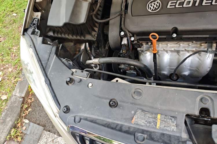 Used Buick GT 2012 GT 1.6L Automatic Comfort Edition Engine Bay Right