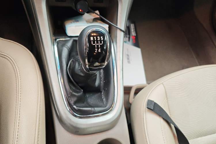 Used Buick GT 2012 GT 1.6L Manual Entry-Level Model Gear Lever