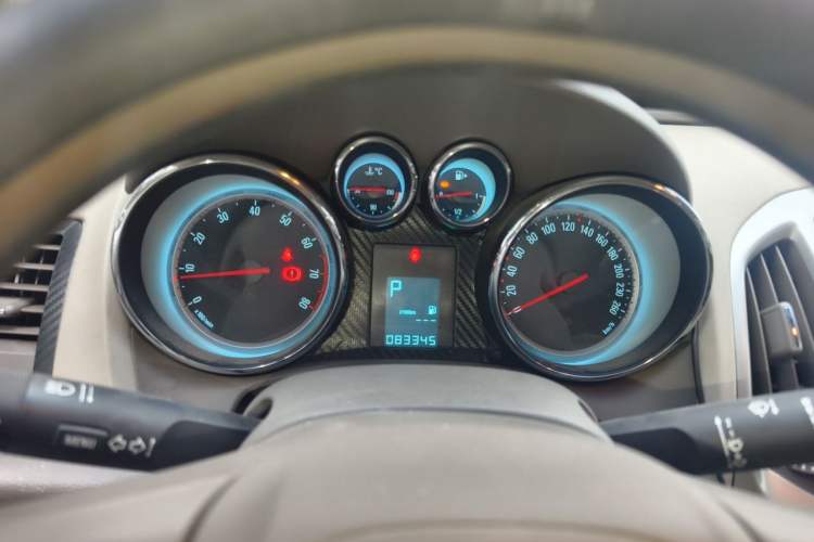 Used Buick GT 2012 GT 1.6L Automatic Fashion Edition Instrument Cluster