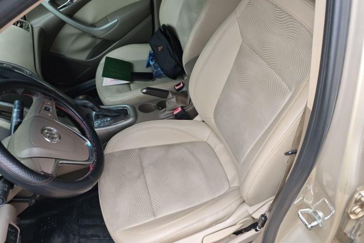 Used Buick GT 2012 GT 1.6L Automatic Fashion Edition Left Front Seat