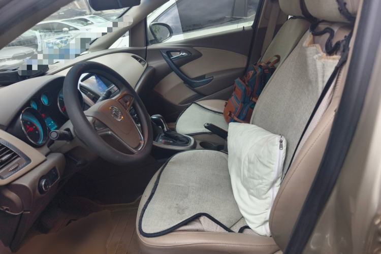 Used Buick GT 2012 GT 1.6L Automatic Fashion Edition Left Front Seat