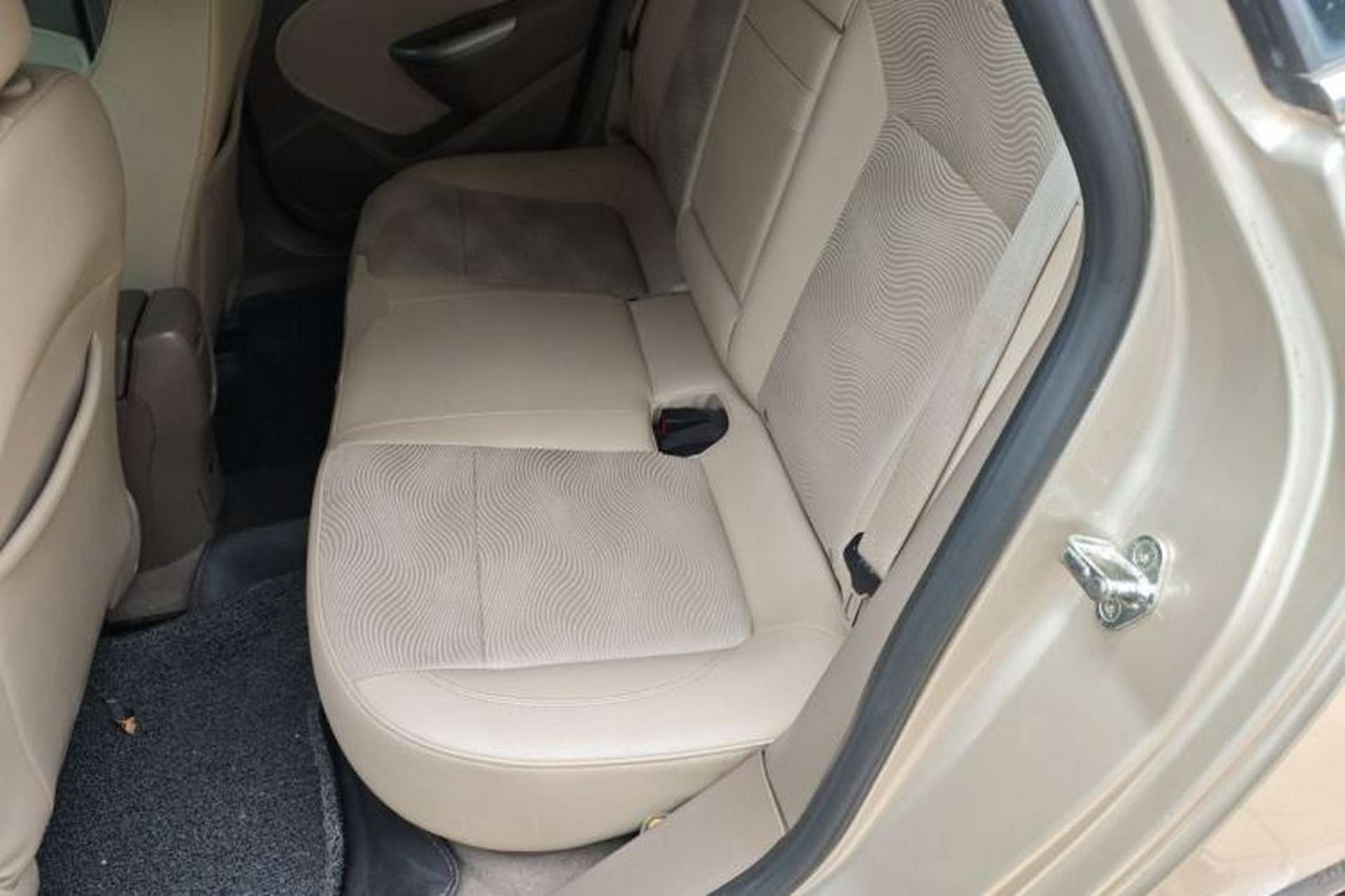 Used Buick GT 2012 GT 1.6L Automatic Fashion Edition Left Rear Seat