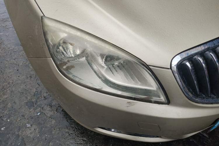 Used Buick GT 2012 GT 1.6L Automatic Fashion Edition Right Front Headlight