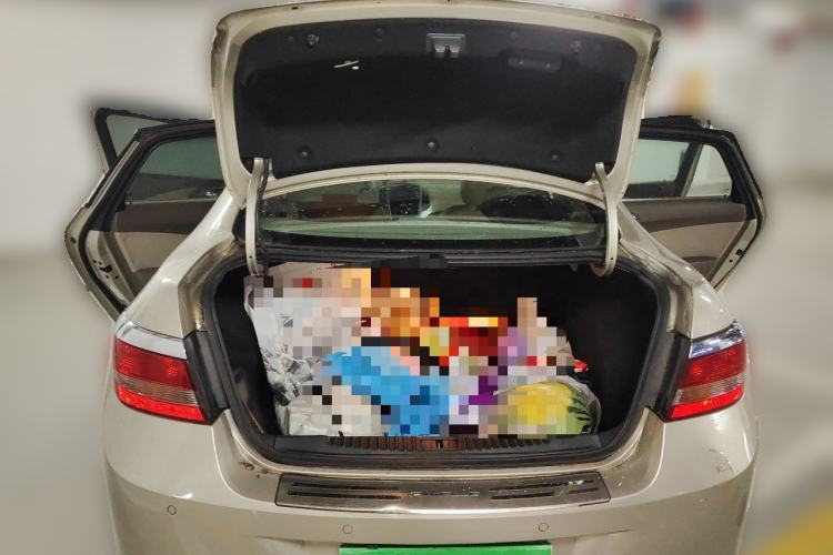 Used Buick GT 2012 GT 1.6L Automatic Fashion Edition Trunk