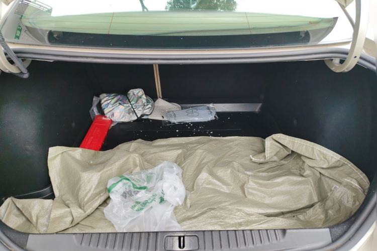 Used Buick GT 2012 GT 1.6L Automatic Fashion Edition Trunk