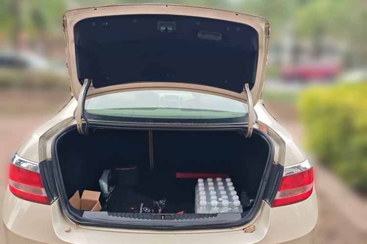 Used Buick GT 2012 GT 1.6L Manual Entry-Level Model Trunk