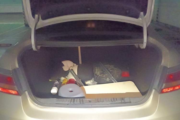 Used Buick GT 2012 GT 1.6L Automatic Fashion Edition Trunk