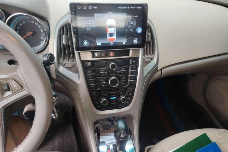 Used Buick GT 2013 GT 1.6L Automatic Fashion Edition Audio And AC Panel
