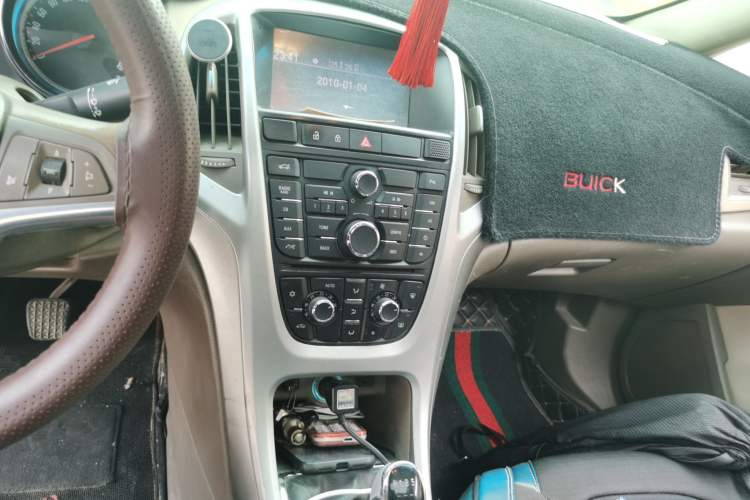 Used Buick GT 2013 GT 1.6L Manual Entry-Level Model Audio And AC Panel