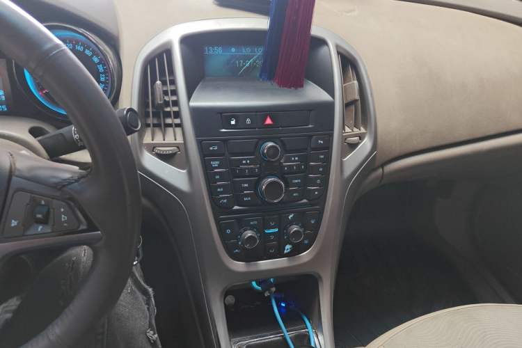 Used Buick GT 2013 GT 1.6L Manual Entry-Level Model Audio And AC Panel