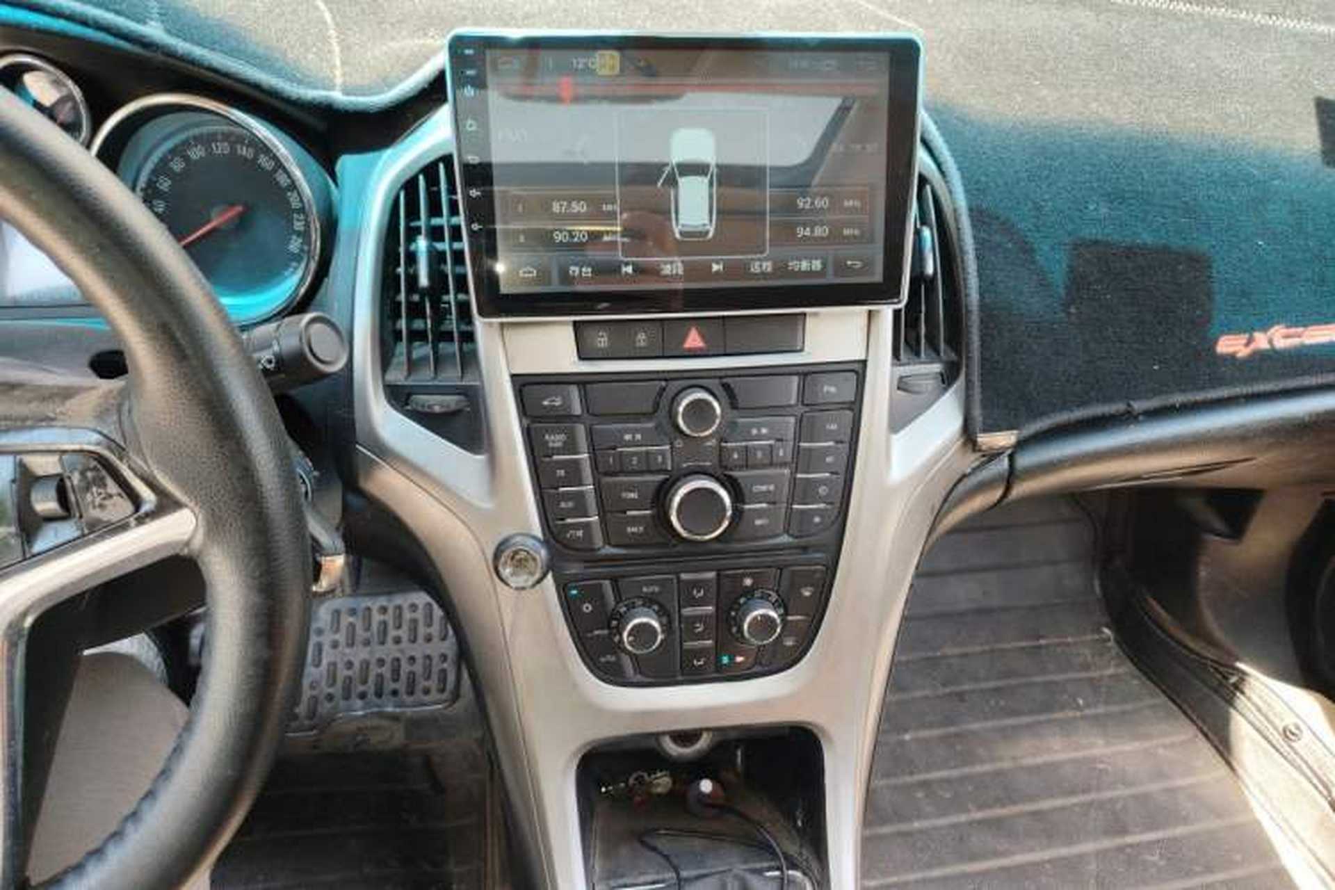 Used Buick GT 2013 GT 1.6L Manual Entry-Level Model Audio And AC Panel