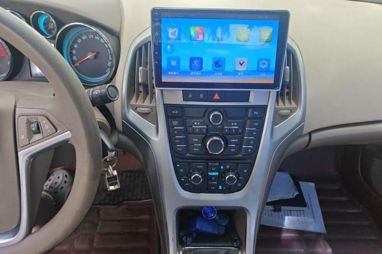 Used Buick GT 2013 XT 1.6L Manual Entry-Level Model Audio And AC Panel