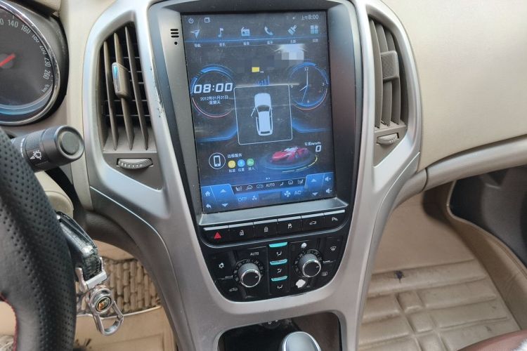 Used Buick GT 2013 GT 1.6L Automatic Fashion Edition Audio And AC Panel