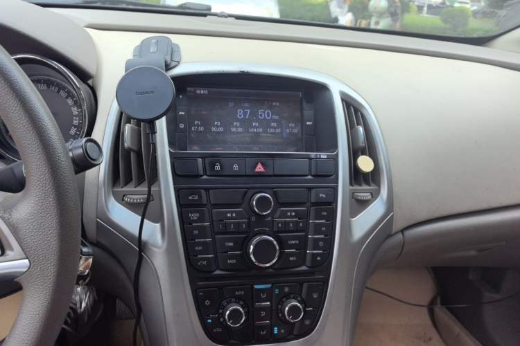 Used Buick GT 2013 GT 1.6L Automatic Fashion Edition Audio And AC Panel