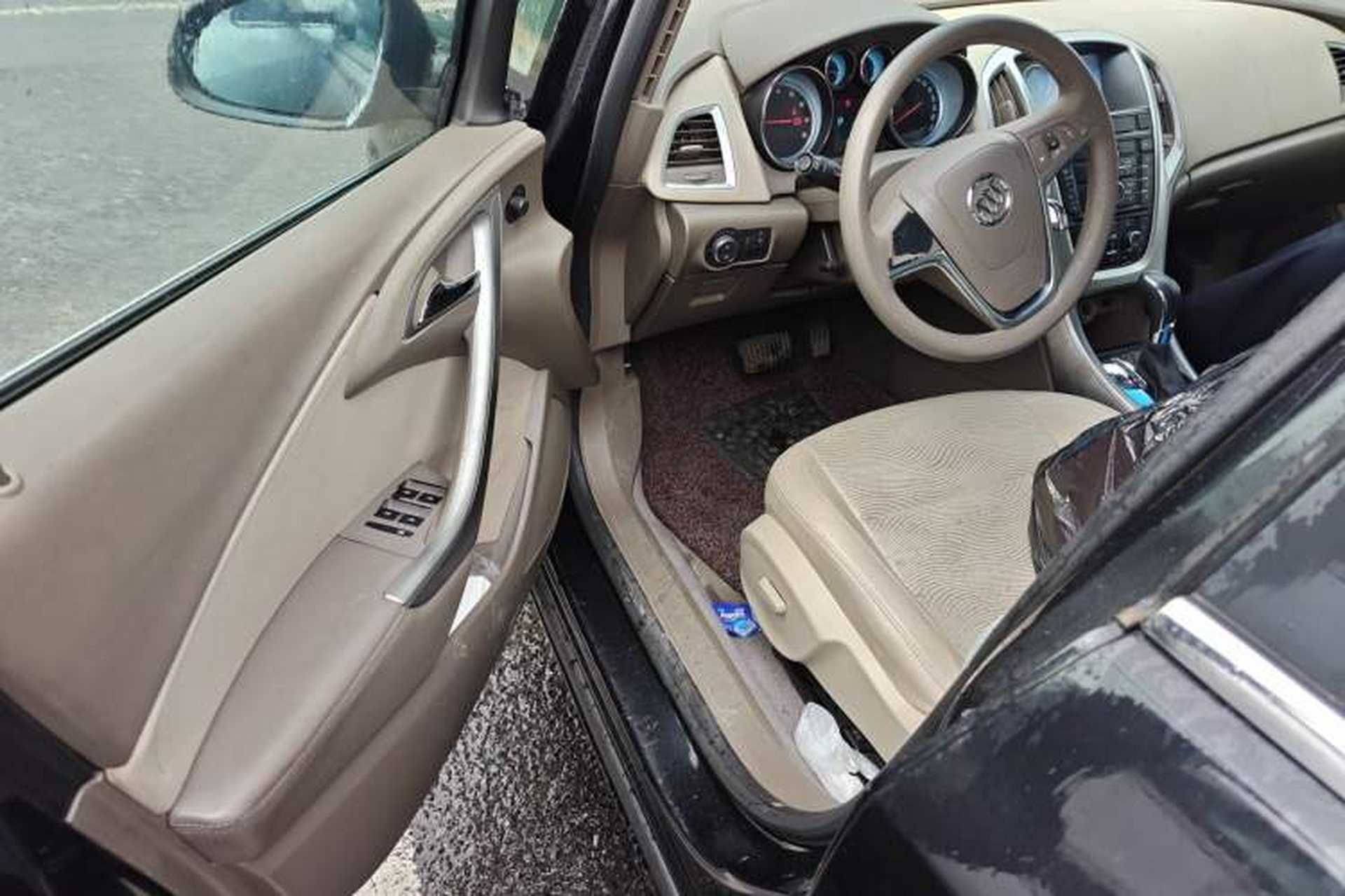 Used Buick GT 2013 GT 1.6L Automatic Fashion Edition Driver Seat