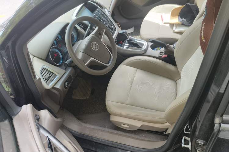 Used Buick GT 2013 GT 1.6L Automatic Fashion Edition Driver Seat