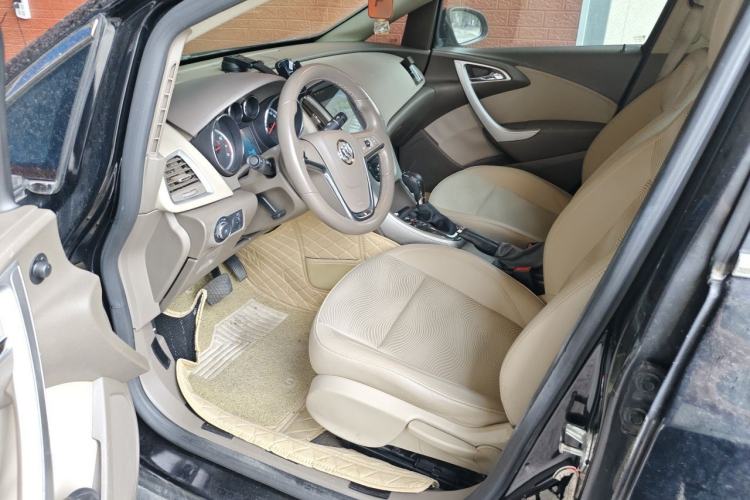 Used Buick GT 2013 GT 1.6L Automatic Comfort Edition Driver Seat