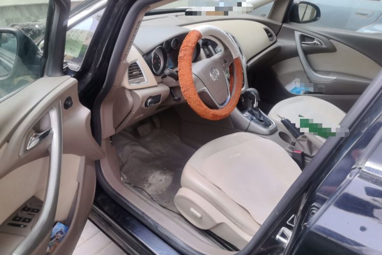 Used Buick GT 2013 GT 1.6L Automatic Fashion Edition Driver Seat